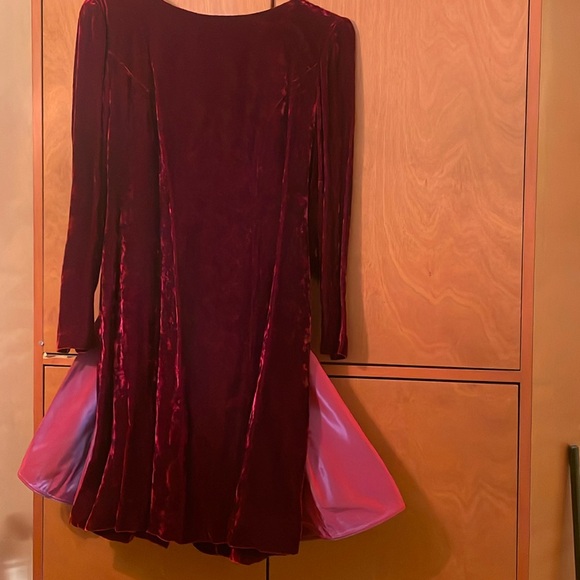 Guy Laroche Dresses & Skirts - Guy Laroche dress! Made in France. Vintage, velvet and satin bow! Holiday dress